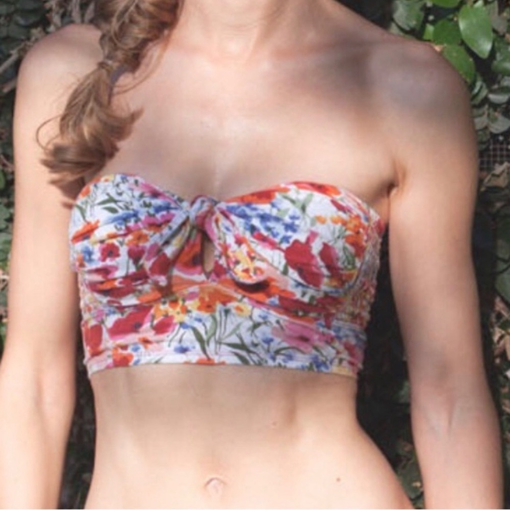 💕LAST CHANCE💕EUC Gilly Hicks Bralette Bandeau size Small - Picture 9 of 9